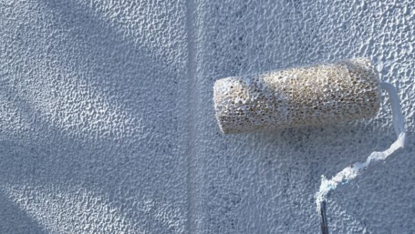 外壁塗装の臭いは何日続く？自分でできる対策方法も紹介！