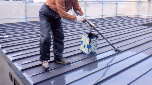屋根塗装にシリコン塗料を使うのは？おすすめのシチュエーションをご紹介！｜福岡市南区　想いを形に工房　想いを形に外壁塗装