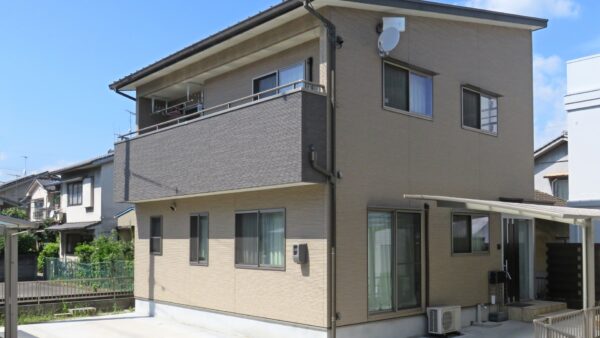 片流れの屋根は雨漏りリスクが高い！延長瑕疵保険のおすすめ　　｜　福岡市リフォーム　想いを形に工房｜想いを形に外壁塗装