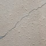 クラックとは？外壁塗装の塗料の種類もご紹介！　｜福岡市南区　想いを形に工房　想いを形に外壁塗装