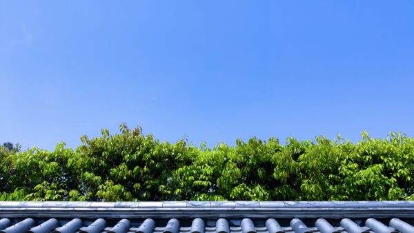 笠木屋根とは？役割・種類・工事方法を解説
